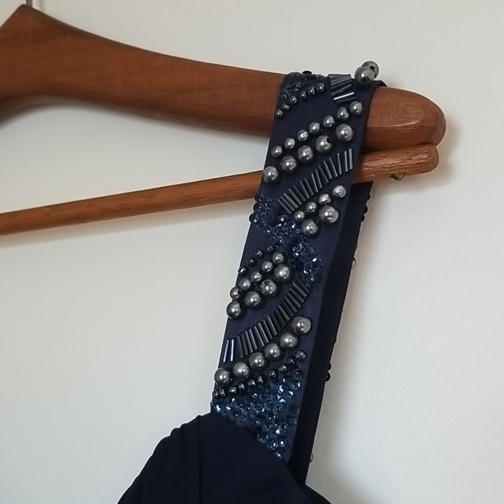 Dress - Picture 3 of 8